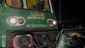 VIDEO Un accident feroviar a avut loc în județul Mureș. Mecanicul consumase băuturi alcoolice